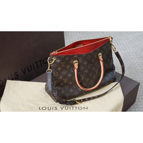 Louis Vuitton Handbags - Louis Vuitton Pallas MM
